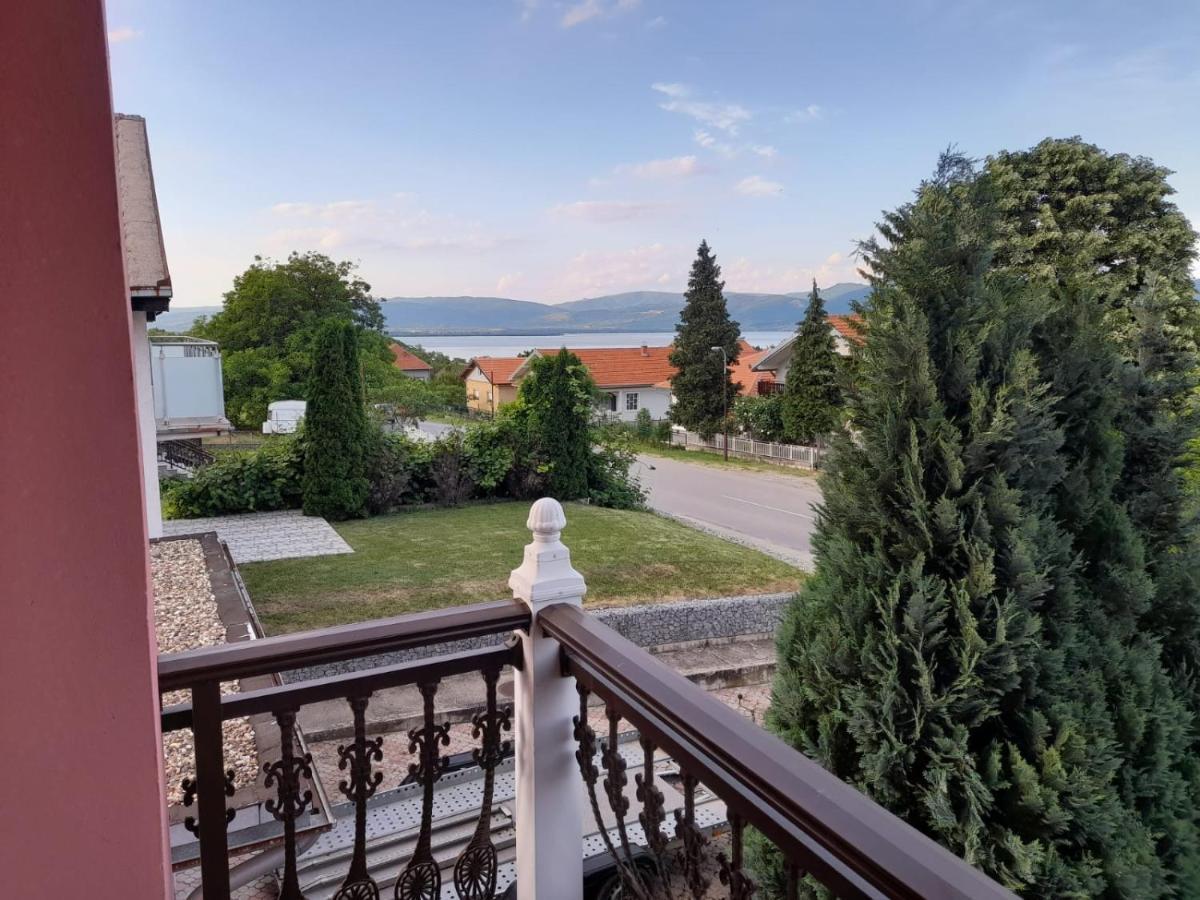 Guest House Lona Golubac Exterior foto