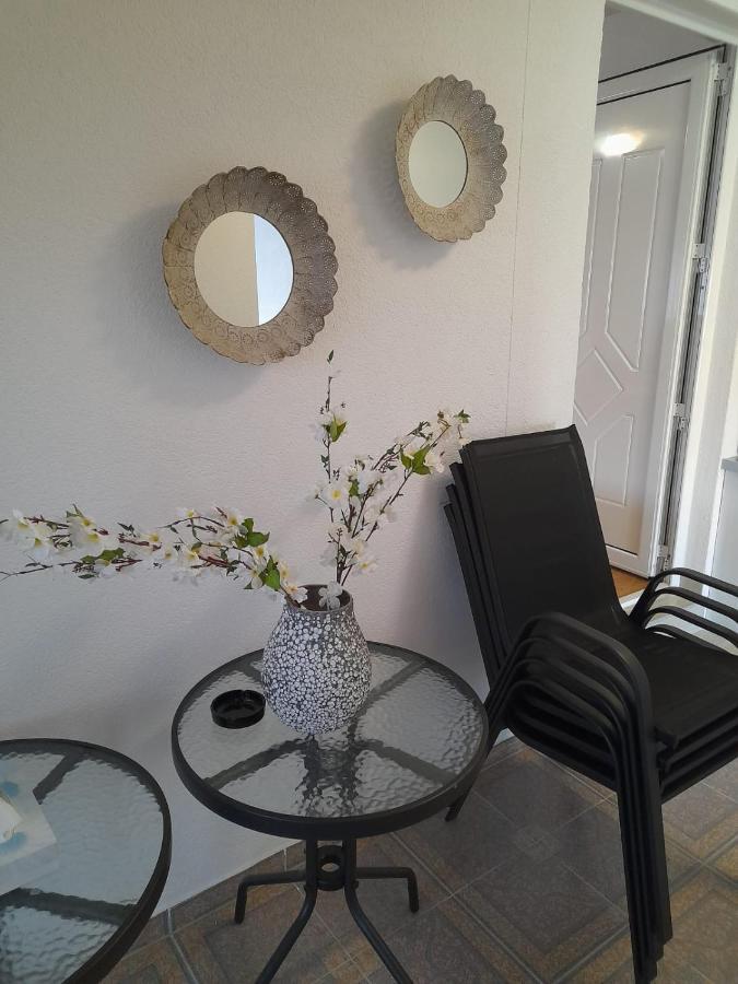 Guest House Lona Golubac Exterior foto