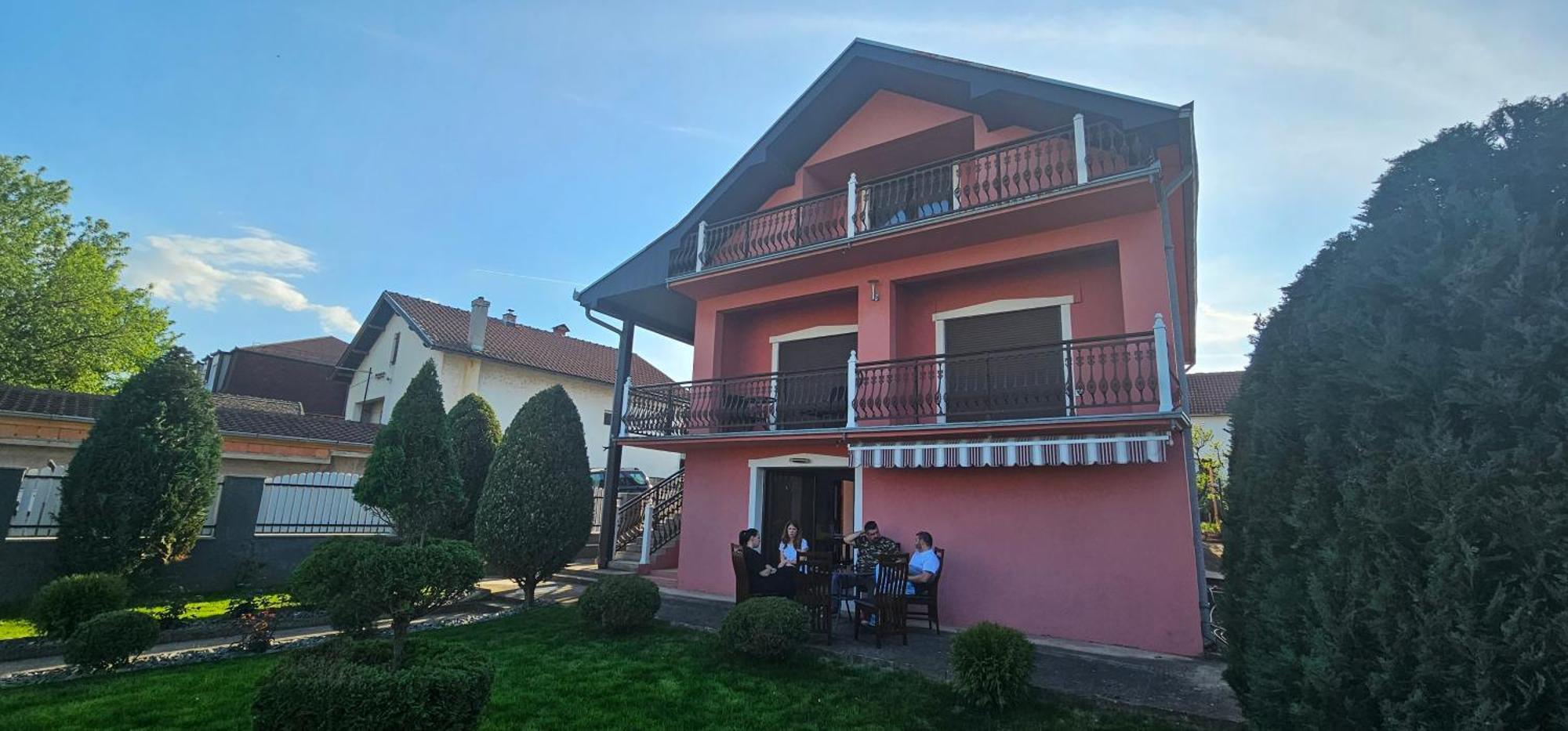 Guest House Lona Golubac Exterior foto